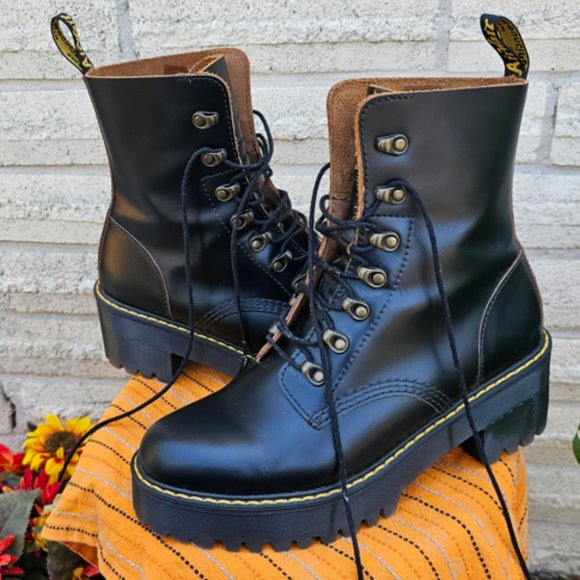 EUC Dr. Martens Leona Vintage Smooth Size 10 - Picture 4 of 13